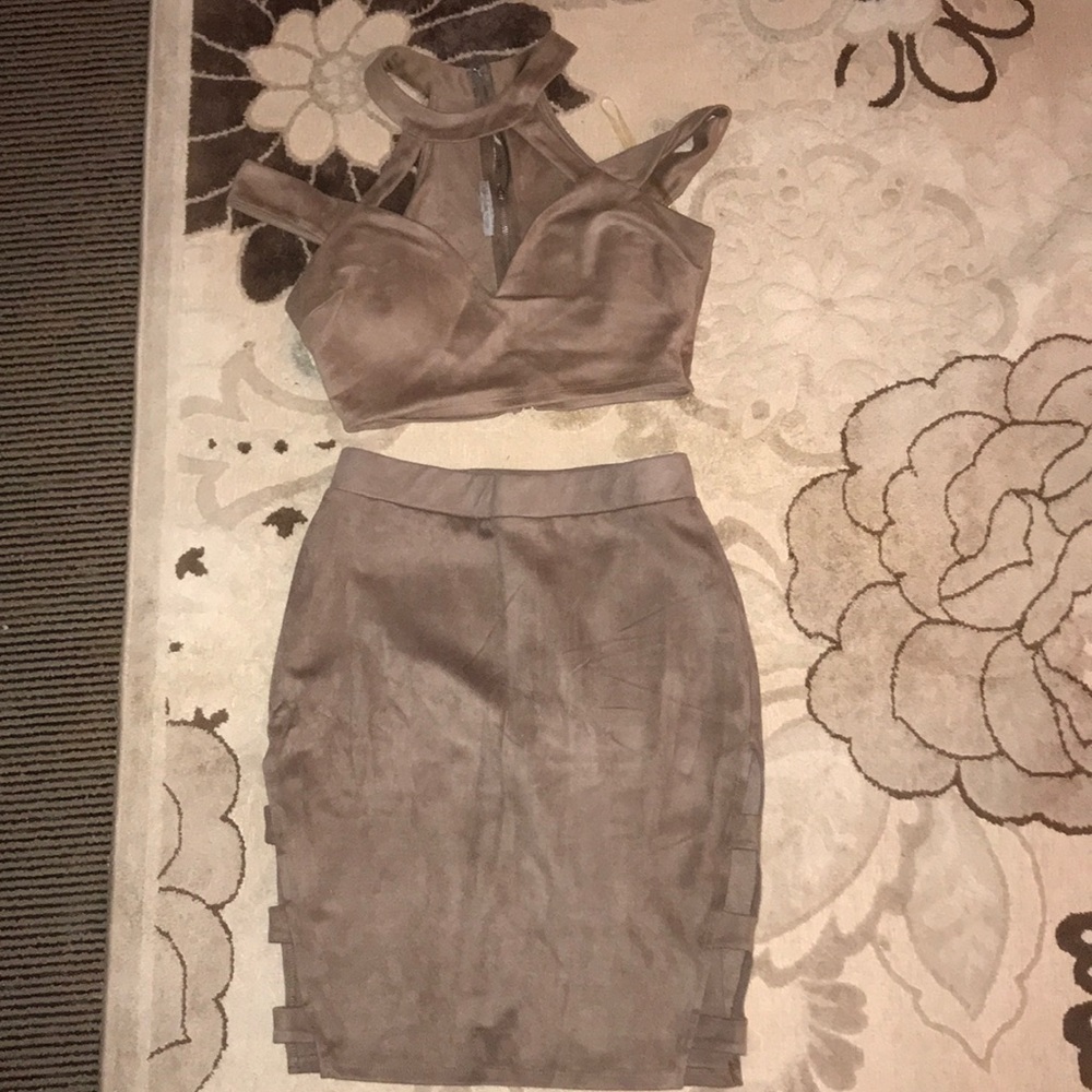 Two piece set. Pencil skirt and crop top